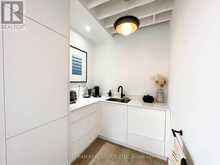 2ND FL - 689 ST CLAIR AVENUE W Toronto