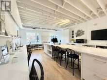 2ND FL - 689 ST CLAIR AVENUE W Toronto