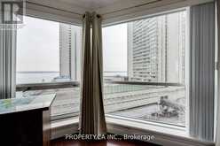 1006 - 10 QUEENS QUAY W Toronto