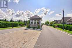 18 COUNTRY CLUB CRESCENT Uxbridge