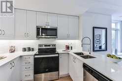 18 - 715 LAWRENCE AVENUE W Toronto