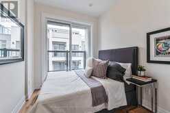 18 - 715 LAWRENCE AVENUE W Toronto