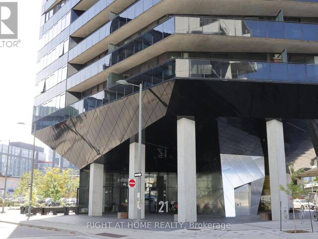 714 - 21 LAWREN HARRIS SQUARE Toronto Ontario