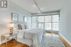 2207 - 77 HARBOUR SQUARE Toronto