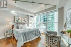 2207 - 77 HARBOUR SQUARE Toronto 