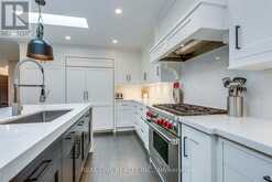 1386 WILLOWDOWN ROAD Oakville 