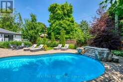 1386 WILLOWDOWN ROAD Oakville 