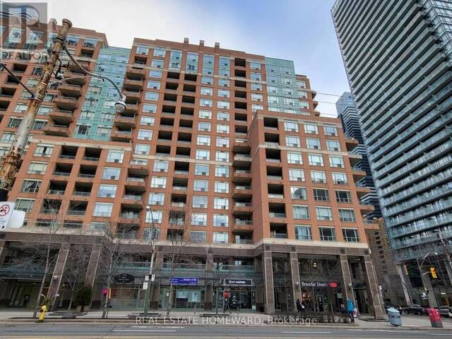 905 - 887 BAY STREET Toronto Ontario