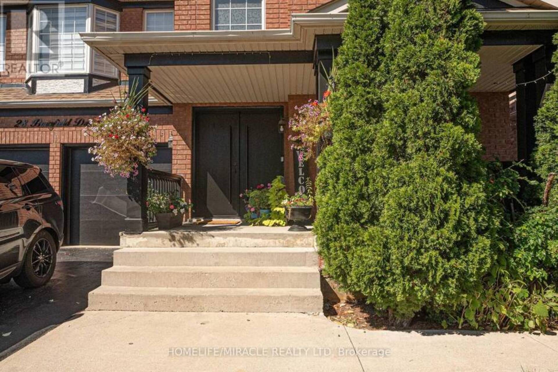 28 BOWSFIELD DRIVE Brampton