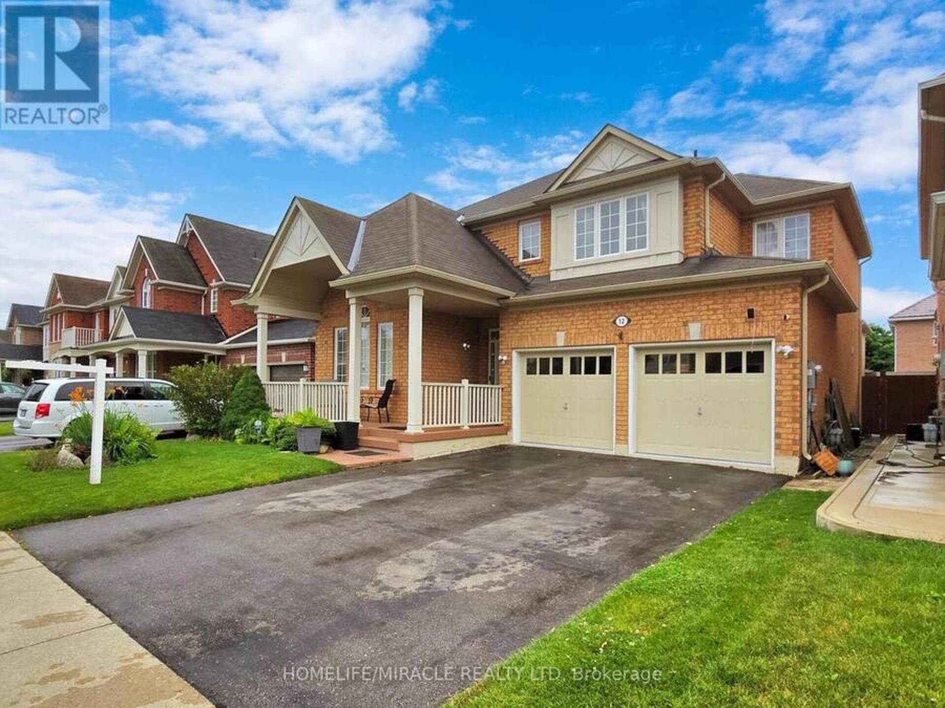 12 BONAVISTA DRIVE Brampton 