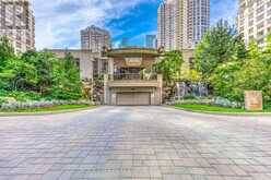 2701 - 3880 DUKE OF YORK BOULEVARD Mississauga 