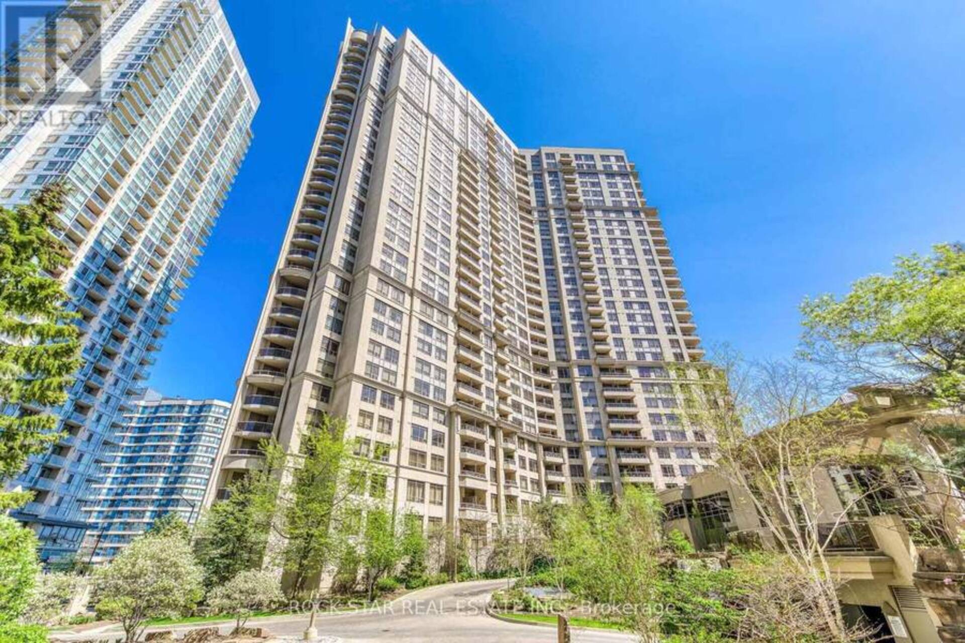 2701 - 3880 DUKE OF YORK BOULEVARD Mississauga 