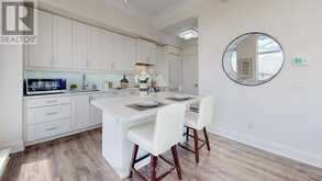 706 - 8763 BAYVIEW AVENUE Richmond Hill 