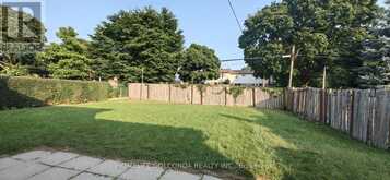 131 BROADLANDS BOULEVARD Toronto