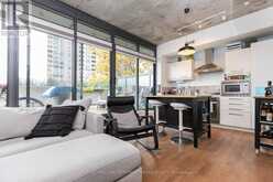 503 - 15 BEVERLEY STREET Toronto