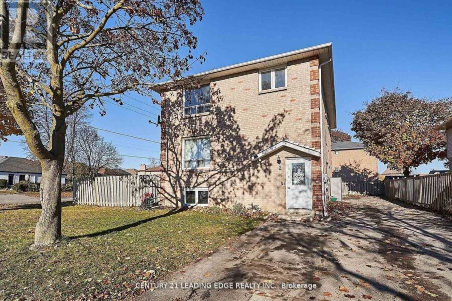 2 KINGSWAY GATE Clarington 