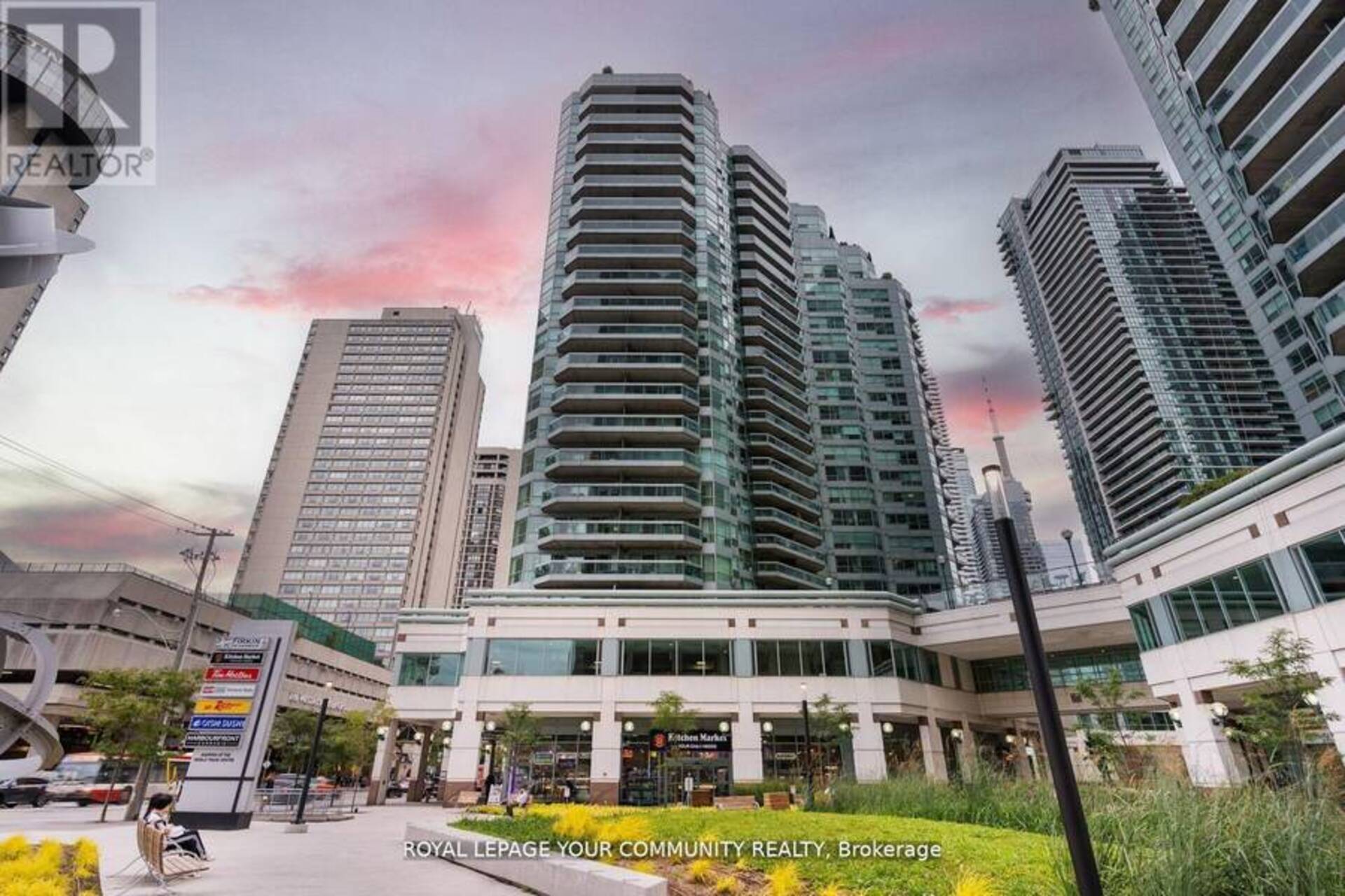 2402 - 10 QUEENS QUAY W Toronto