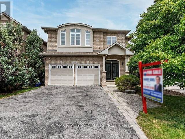 2369 GRAND OAK TRAIL Oakville  Ontario