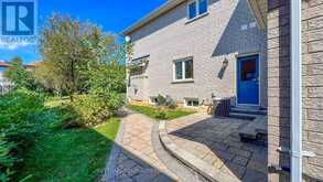 112 CRESTWOOD ROAD Vaughan 