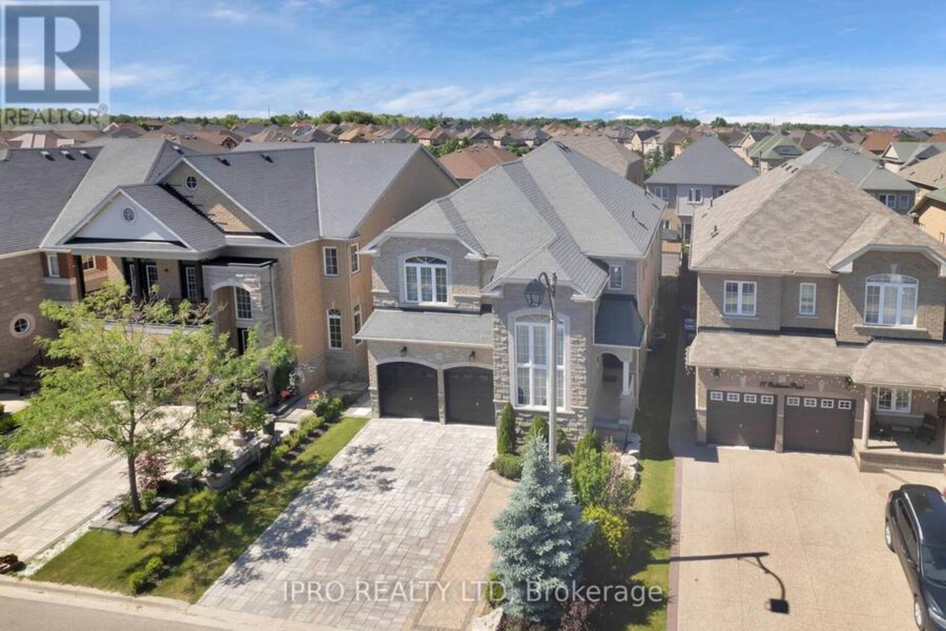 15 OAKHAVEN ROAD Brampton 