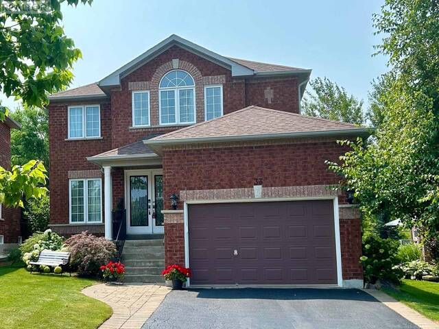 33 PRINCE OF WALES DRIVE Barrie Ontario