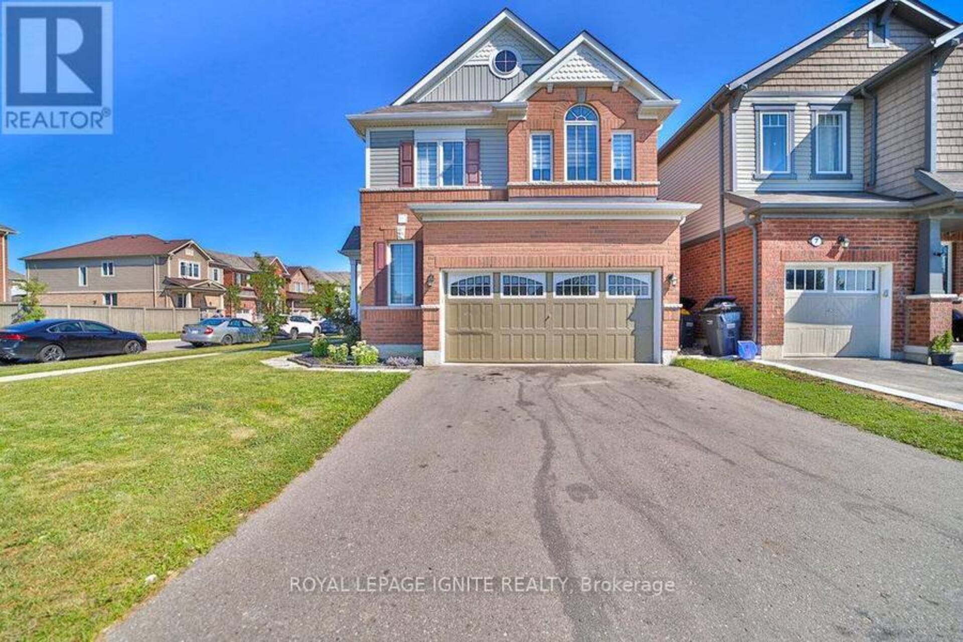 16 FACET STREET Brampton