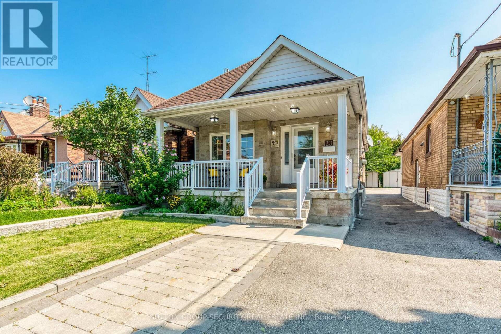 23 HARTLEY AVENUE Toronto