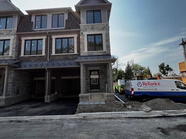 18 FOLCROFT STREET Brampton  Ontario