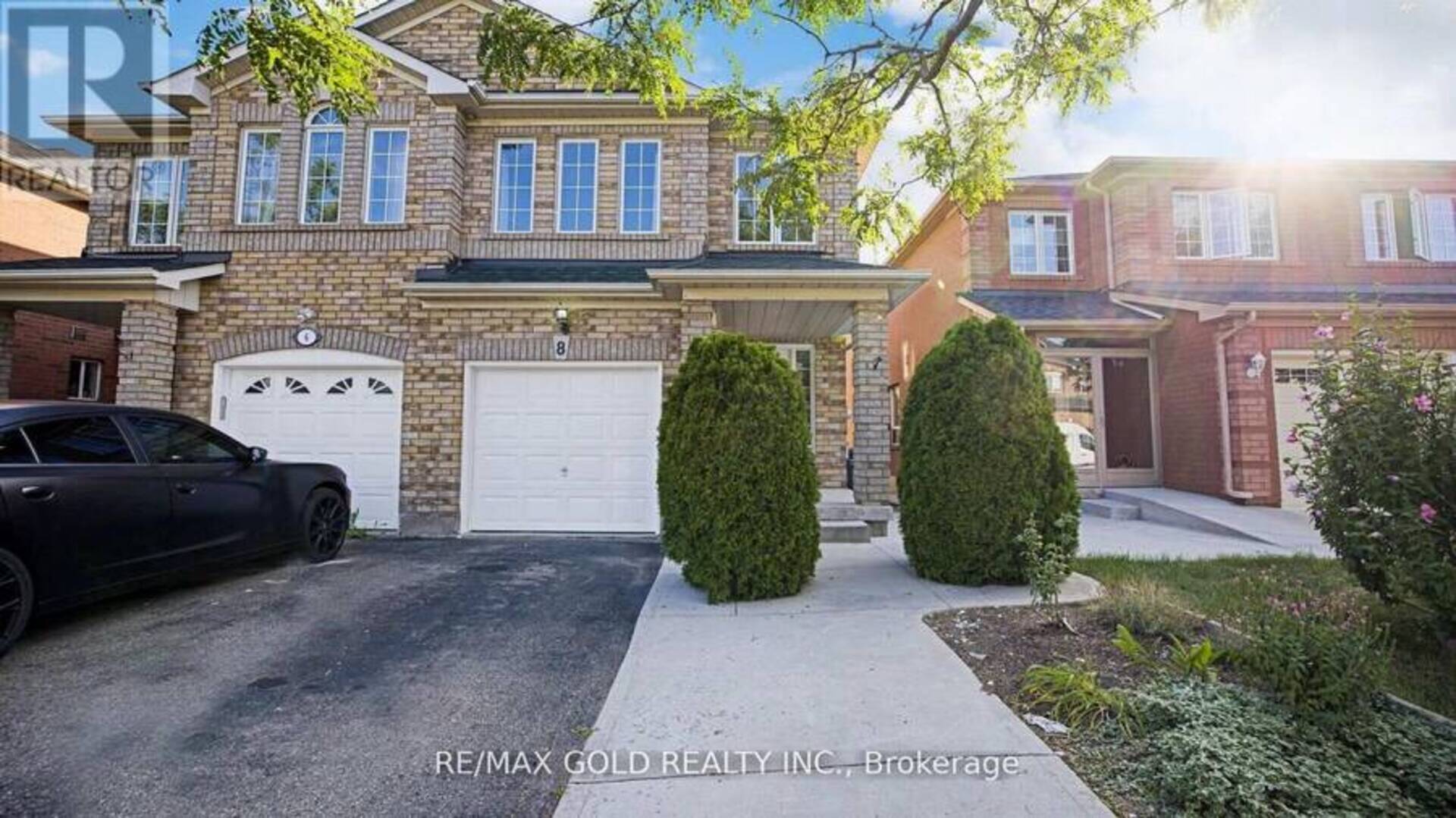 8 CORVETTE COURT Brampton 