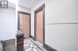 4 - 1074 ST CLAIR AVENUE W Toronto 