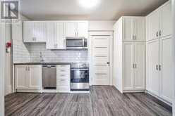 4 - 1074 ST CLAIR AVENUE W Toronto 