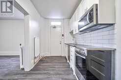 4 - 1074 ST CLAIR AVENUE W Toronto 