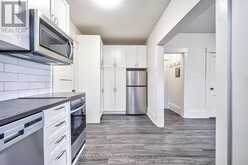 4 - 1074 ST CLAIR AVENUE W Toronto 