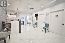 304 - 250 DUNDAS STREET W Mississauga 