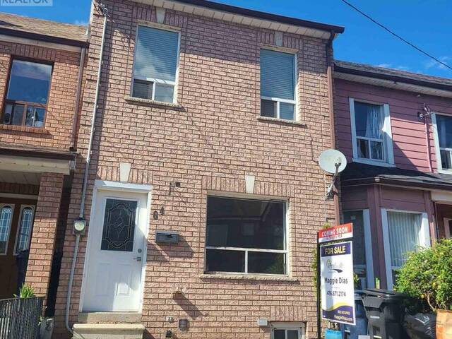 64 ROBINSON STREET Toronto Ontario