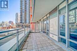 704 - 21 WIDMER STREET Toronto 