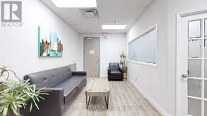 305-306 - 330 HIGHWAY 7 E Richmond Hill 