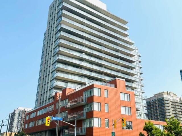 1701 - 30 CANTERBURY PLACE Toronto Ontario