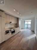 910 - 10 HONEYCRISP CRESCENT Vaughan 