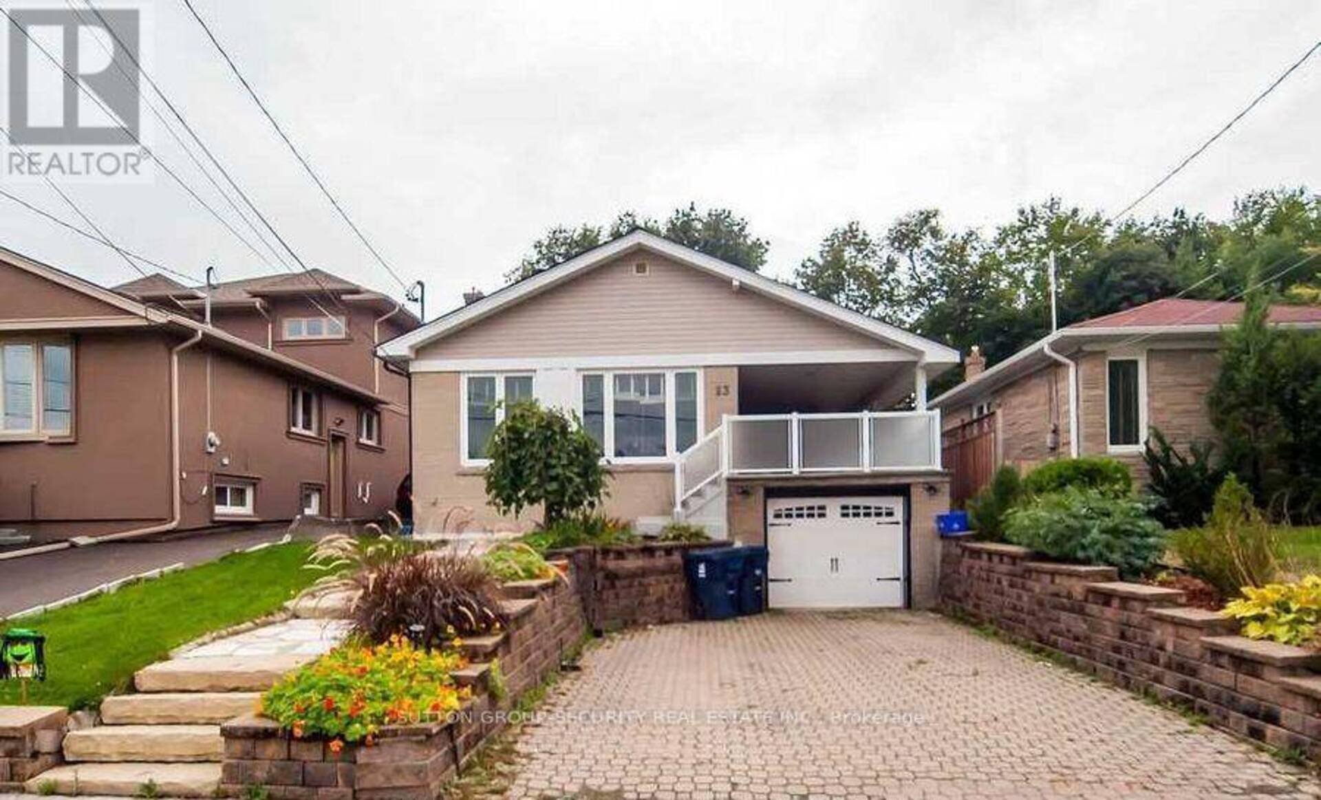 23 CLOVERHILL ROAD Toronto