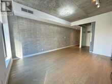 302 - 111 BATHURST STREET Toronto