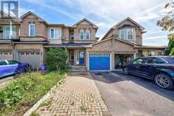 82 CAROUSEL CRESCENT Richmond Hill 