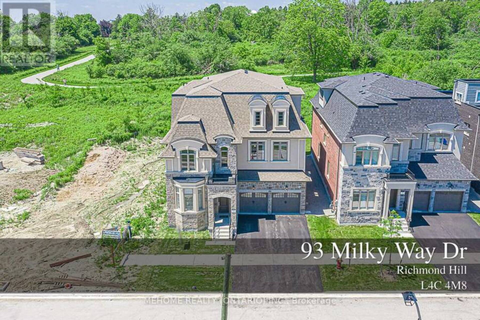 93 MILKY WAY DRIVE Richmond Hill 