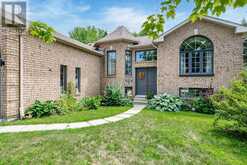 84 SILVER BIRCH AVENUE Wasaga Beach