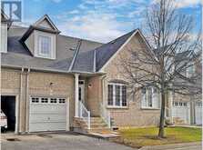 27 - 19 NIAGARA DRIVE Oshawa 