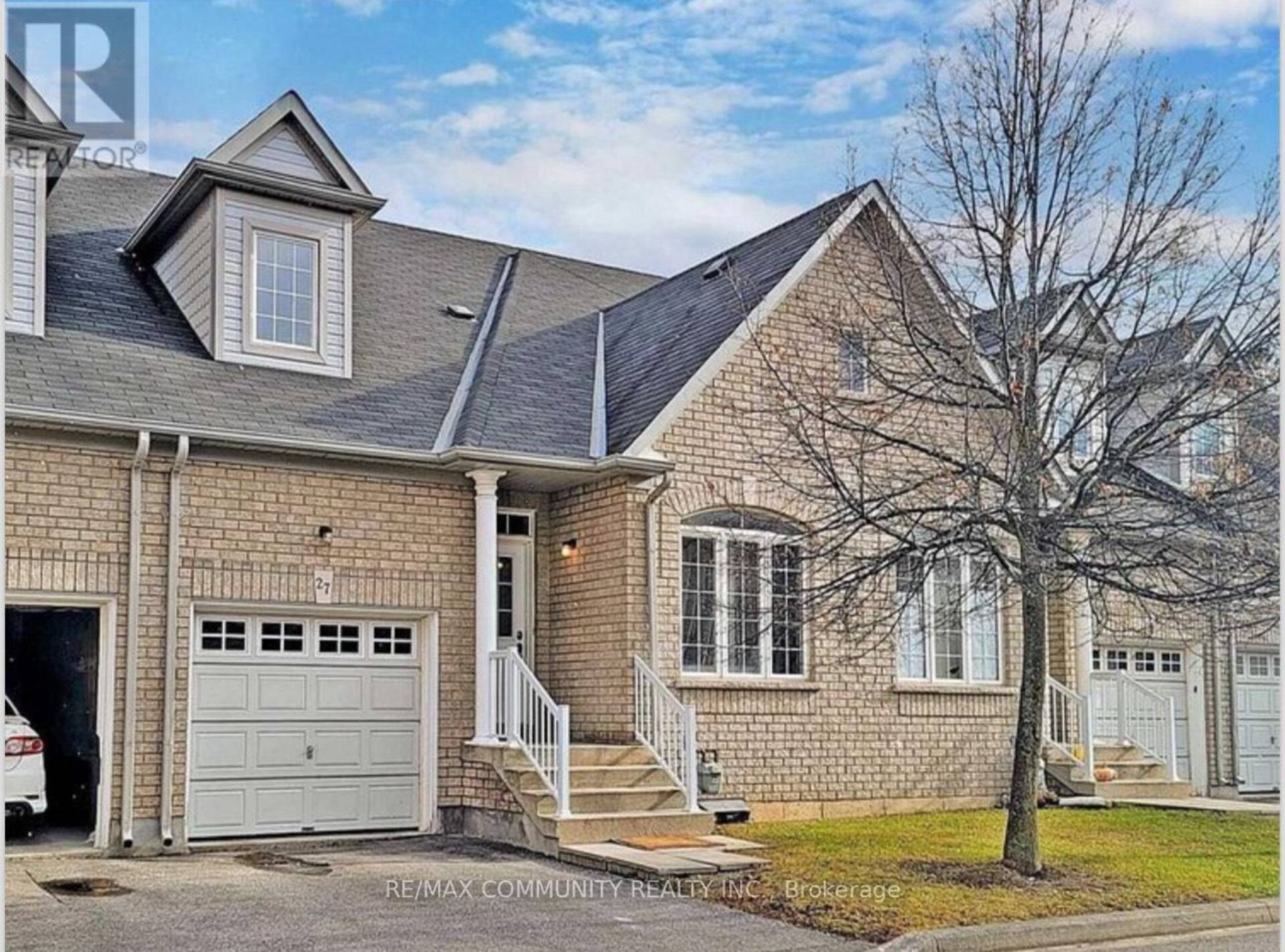 27 - 19 NIAGARA DRIVE Oshawa