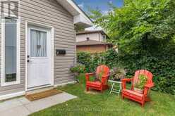 1, 2, 3 - 95 FARMINGDALE CRESCENT Barrie 