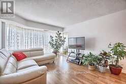 812 - 309 MAJOR MACKENZIE DRIVE E Richmond Hill