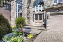 116 PINEMEADOW DRIVE Vaughan 