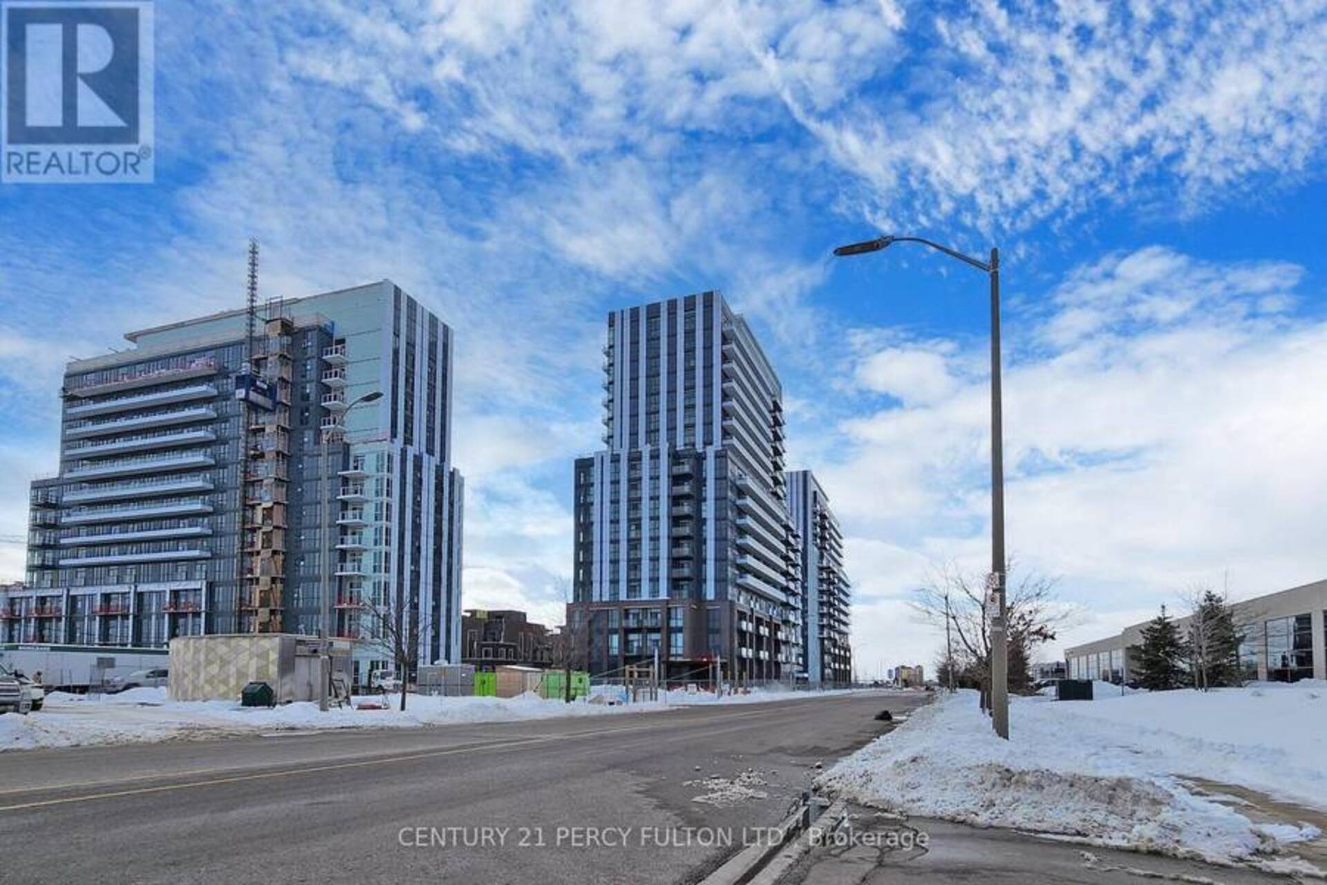 208 - 38 HONEYCRISP CRESCENT Vaughan 